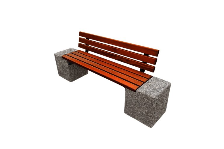 BANCA-STRADALA-DIN-BETON-CU-ASPECT-DE-PIATRA-NATURALA-CU-SEZUT-SI-SPATAR-DIN-RIGLE-DE-LEMN-DE-STEJAR